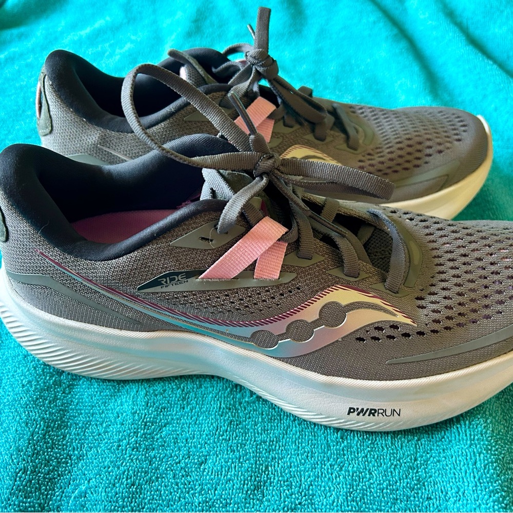 Saucony Ride 15 - sz 8.5